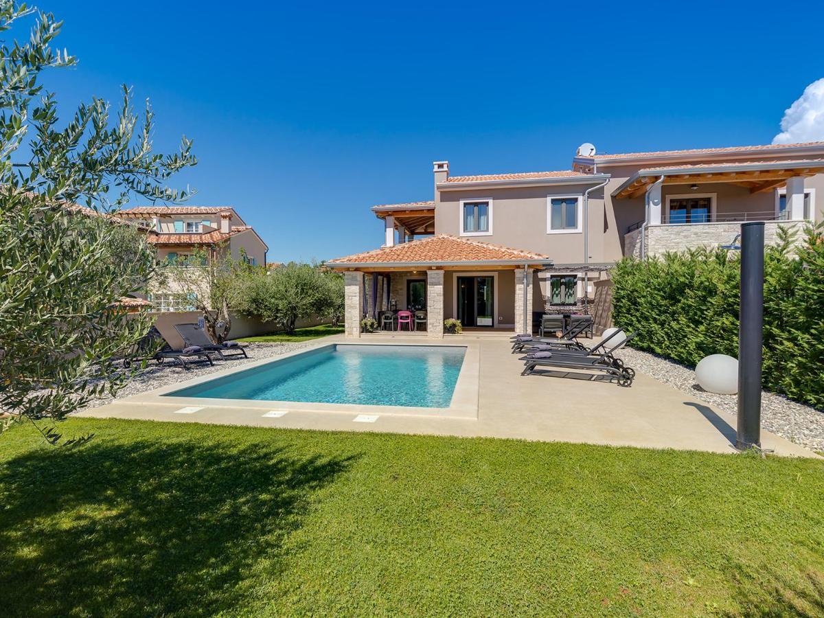 Villa Flora Vabriga Tar-Vabriga المظهر الخارجي الصورة